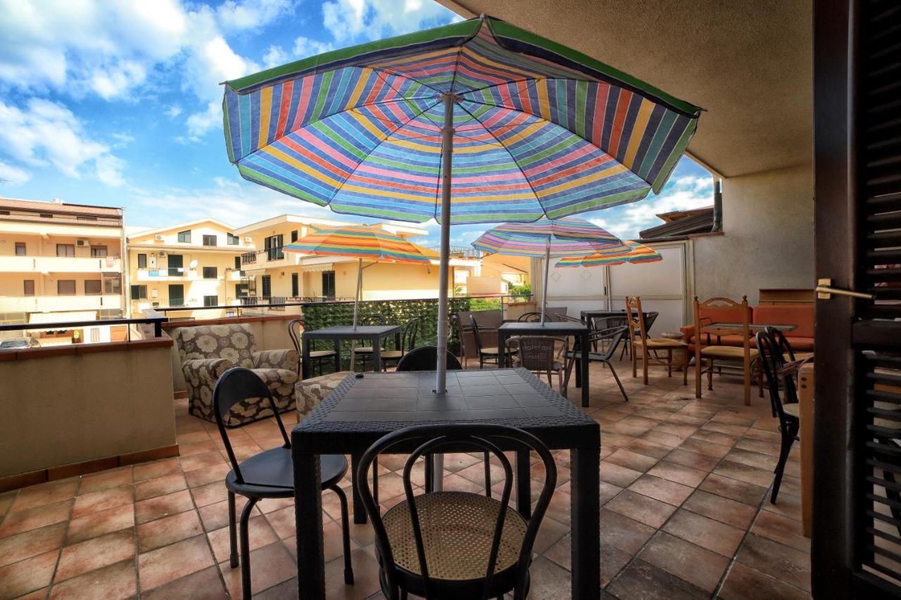 B&B Princess Room Capo d'Orlando Bagian luar foto