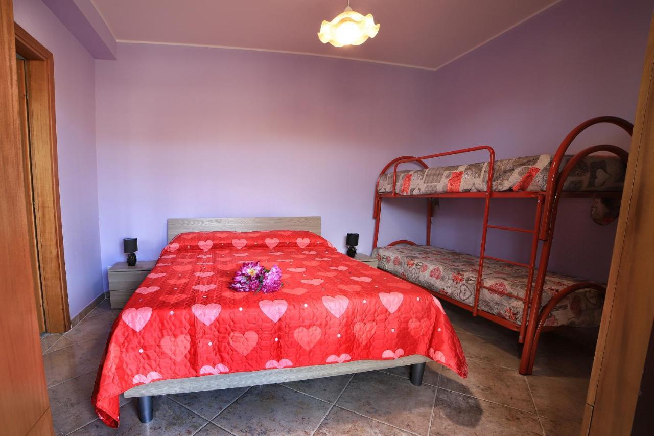 B&B Princess Room Capo d'Orlando Bagian luar foto