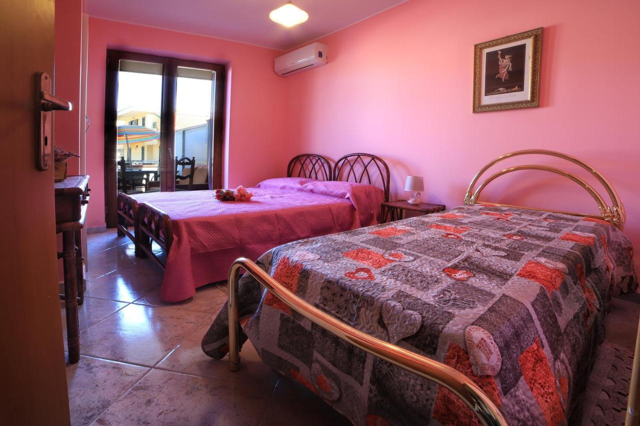 B&B Princess Room Capo d'Orlando Bagian luar foto