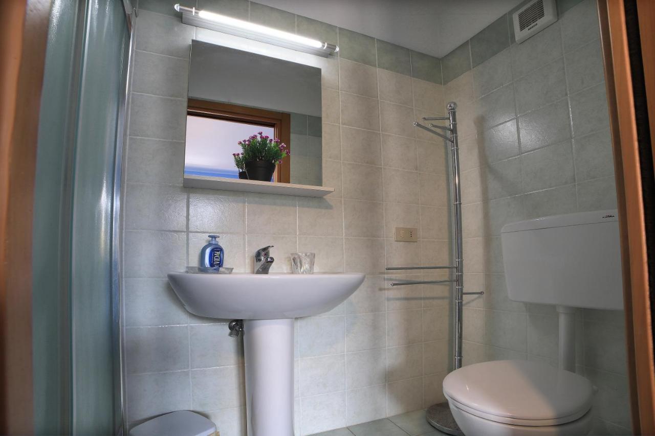 B&B Princess Room Capo d'Orlando Bagian luar foto